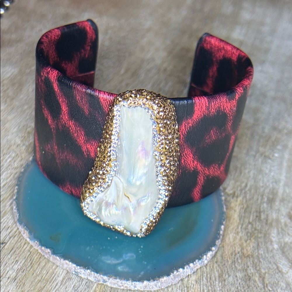 Chunky Red Lepoard Print Baroque Pearl Style Cuff Bracelet
